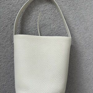 Small N/S Park Tote Bag in Leather
